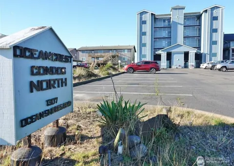 1307 Ocean Shores Boulevard SW #N52