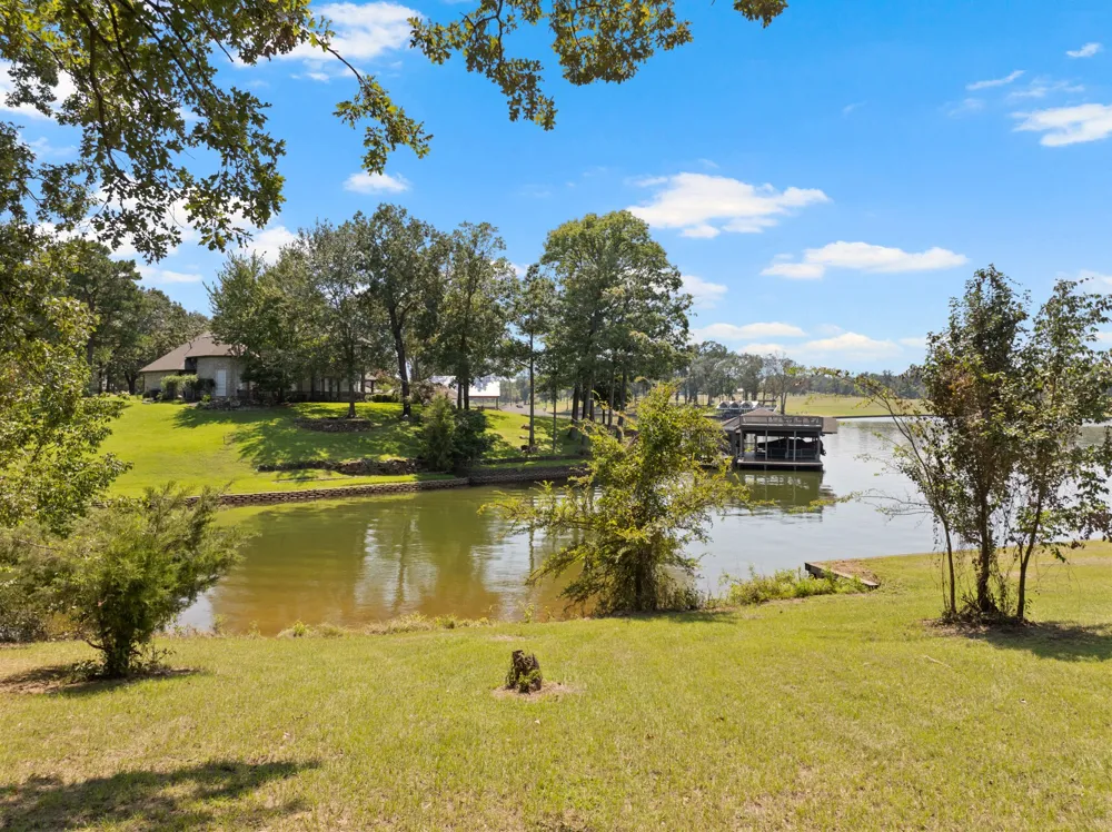 Private Road 52366 Pittsburg, TX 75686