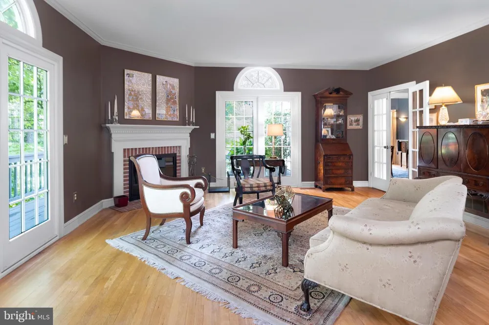 1 MICHAEL WAY Pennington, NJ 08534