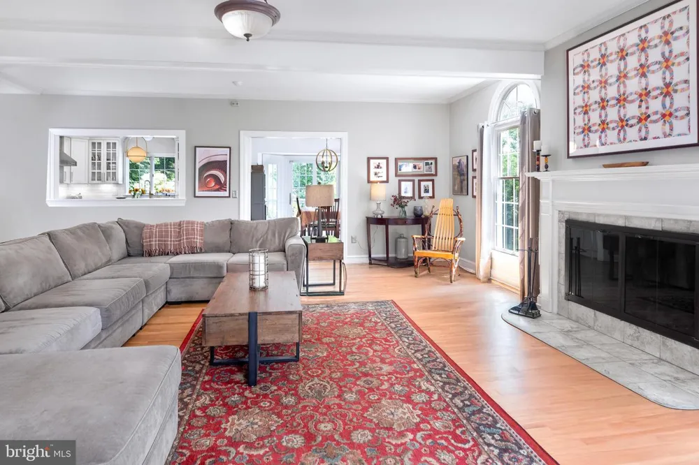 1 MICHAEL WAY Pennington, NJ 08534