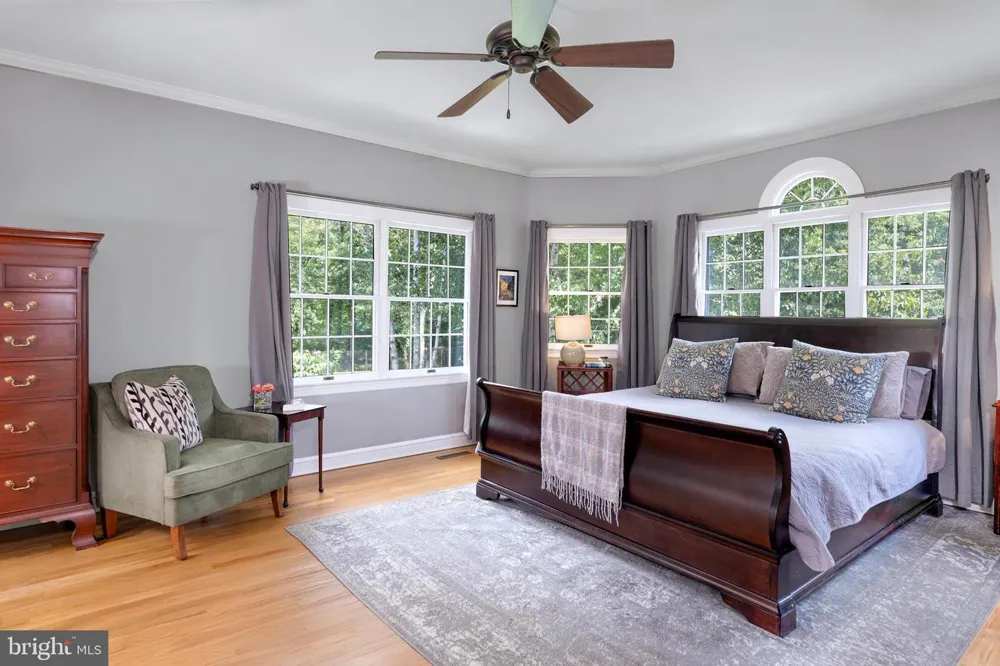 1 MICHAEL WAY Pennington, NJ 08534