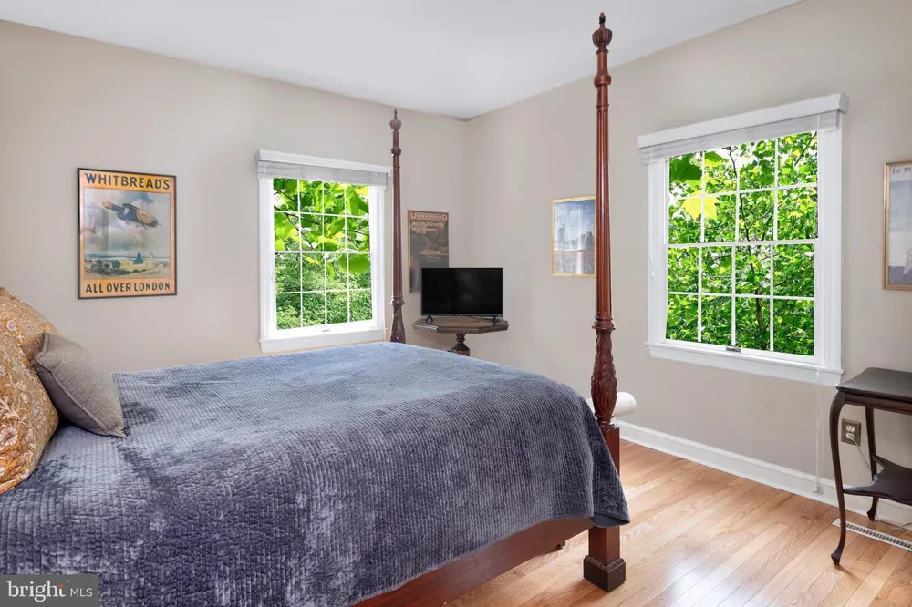 1 MICHAEL WAY Pennington, NJ 08534