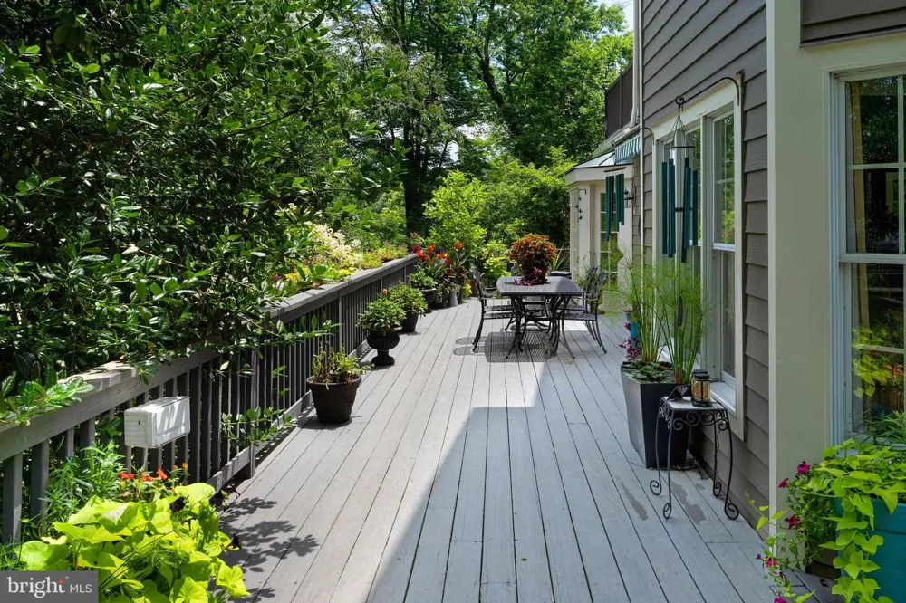 1 MICHAEL WAY Pennington, NJ 08534