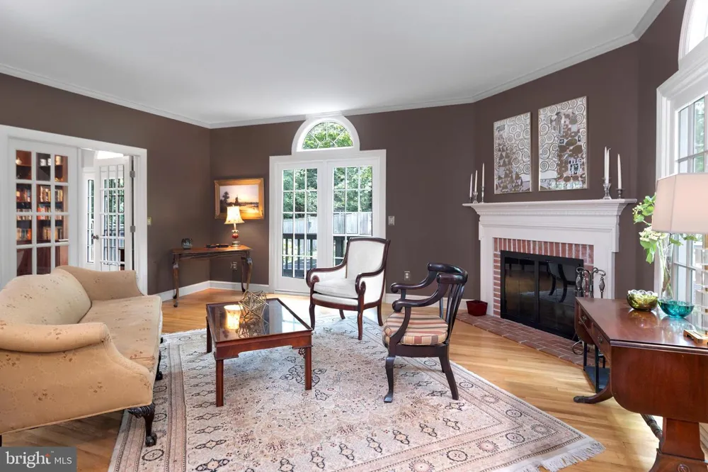 1 MICHAEL WAY Pennington, NJ 08534