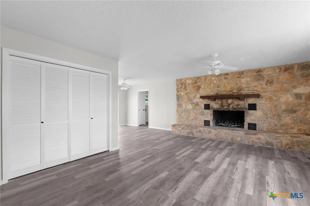 11126 E Fm 581 Lometa, TX 76853