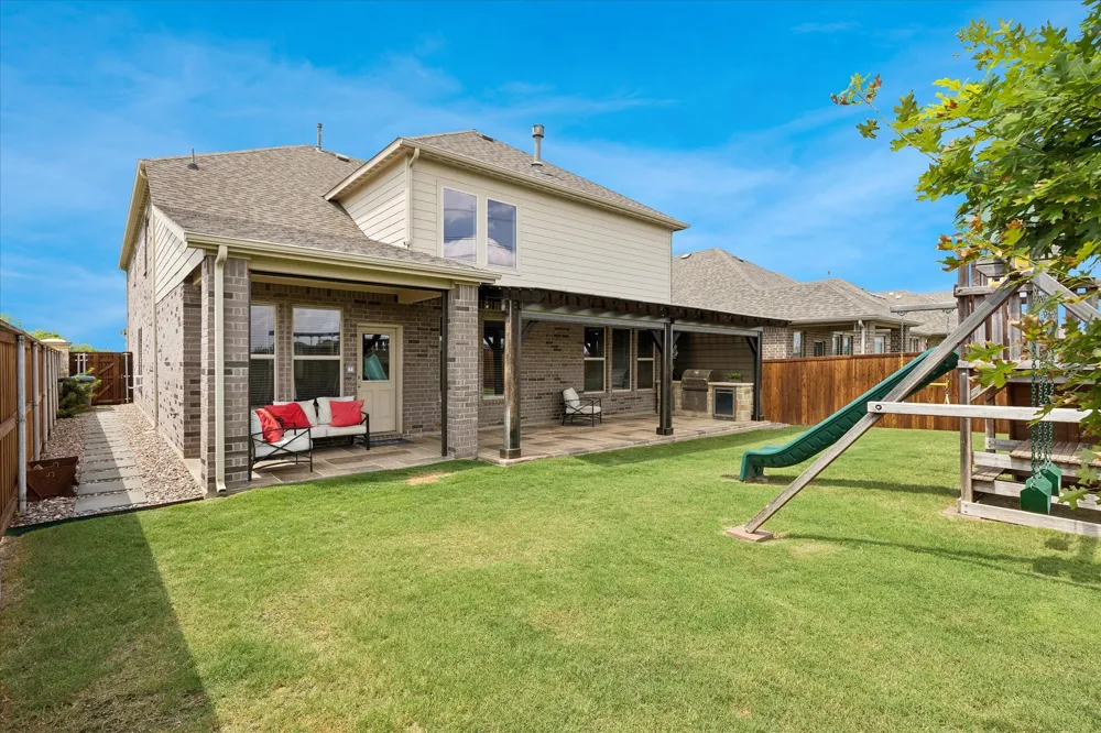 400 Acton Avenue Fort Worth, TX 76131