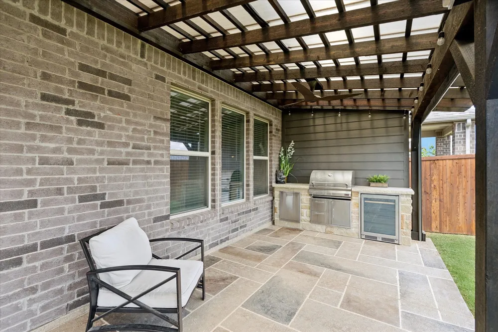 400 Acton Avenue Fort Worth, TX 76131