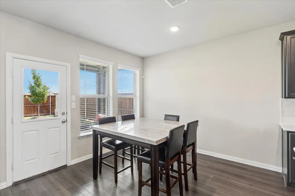 400 Acton Avenue Fort Worth, TX 76131