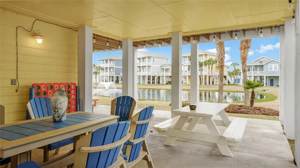4118 Green Heron Drive Galveston, TX 77554