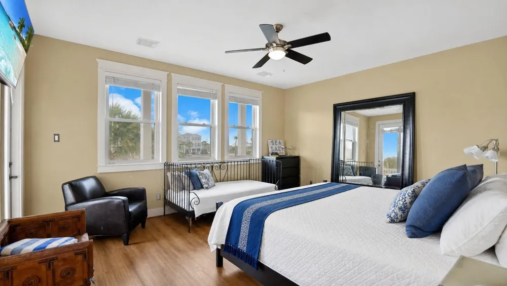 4118 Green Heron Drive Galveston, TX 77554