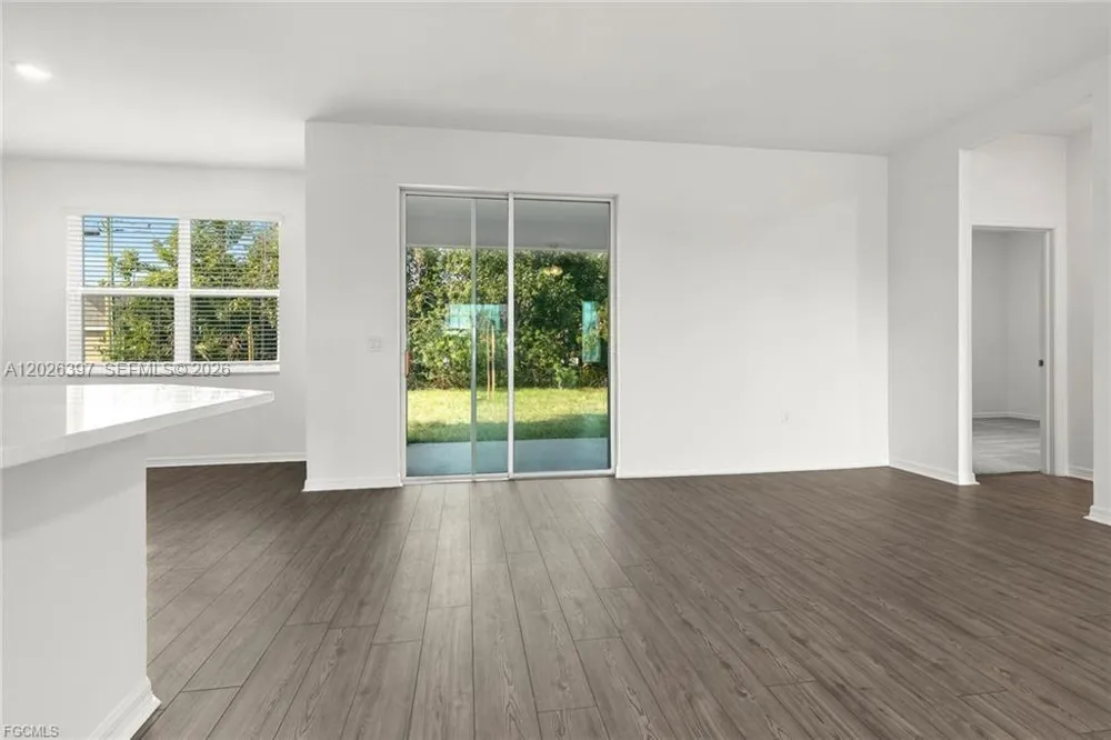 209 SE 26th Ter Cape Coral, FL 33904