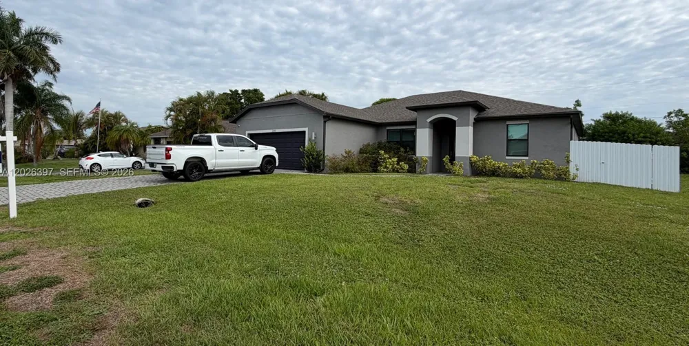 209 SE 26th Ter Cape Coral, FL 33904