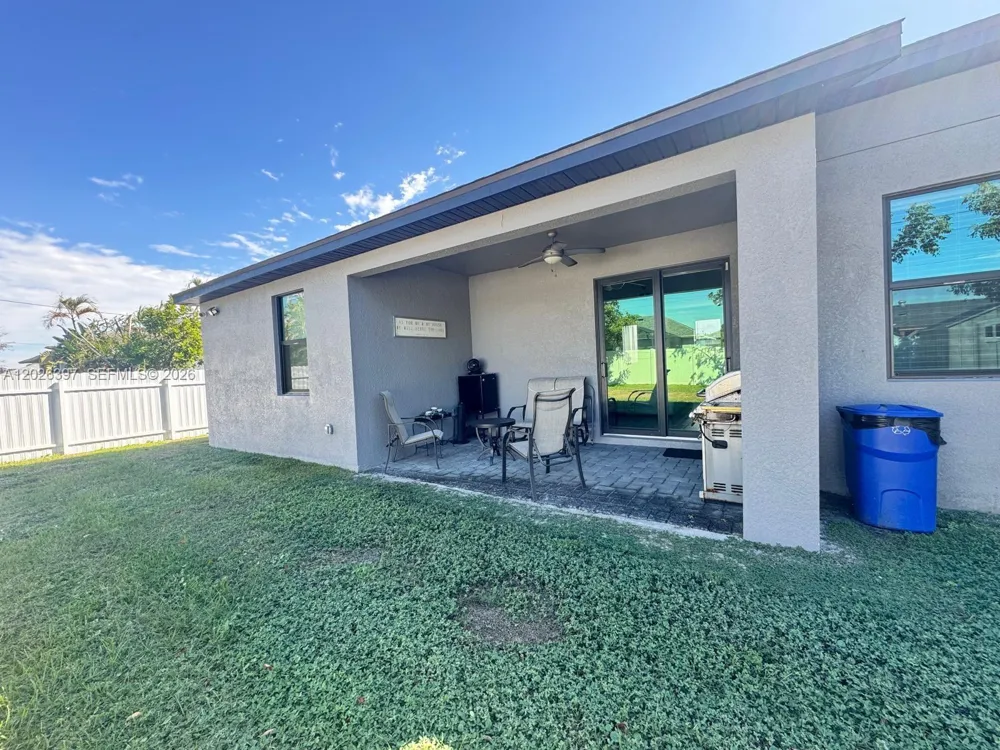 209 SE 26th Ter Cape Coral, FL 33904
