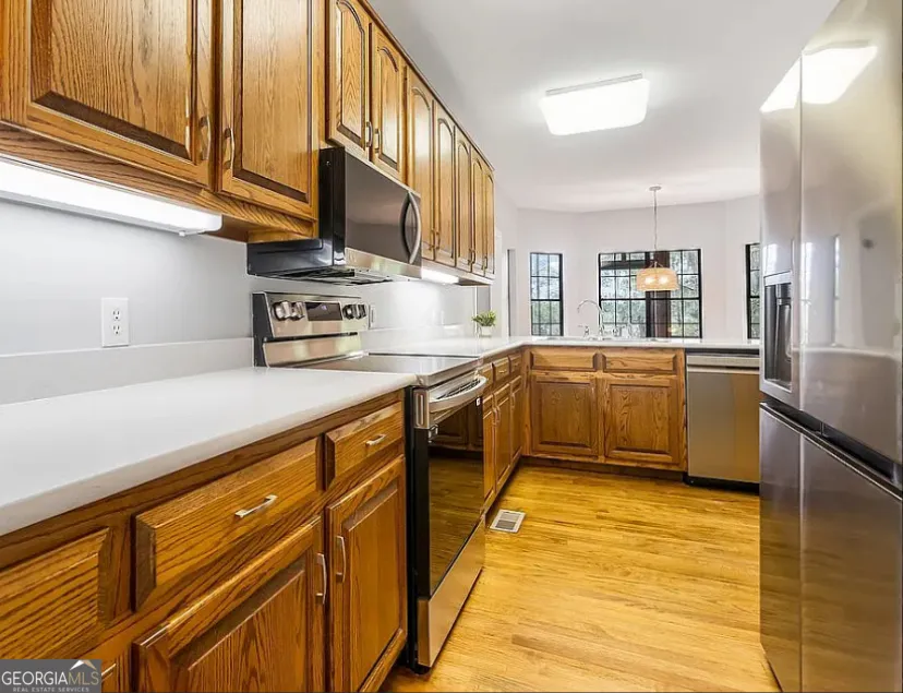1525 W Black Island RD Darien, GA 31305