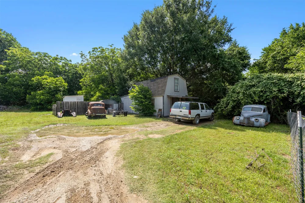 101 Syble Jean Drive Burleson, TX 76028