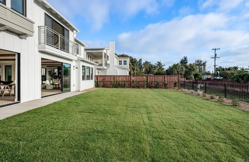 824 Conestoga Ct Encinitas, CA 92024