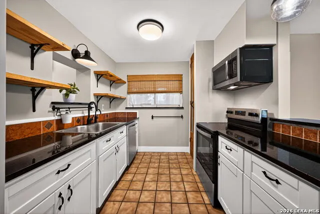 776 Grandview Circle Bandera, TX 78003
