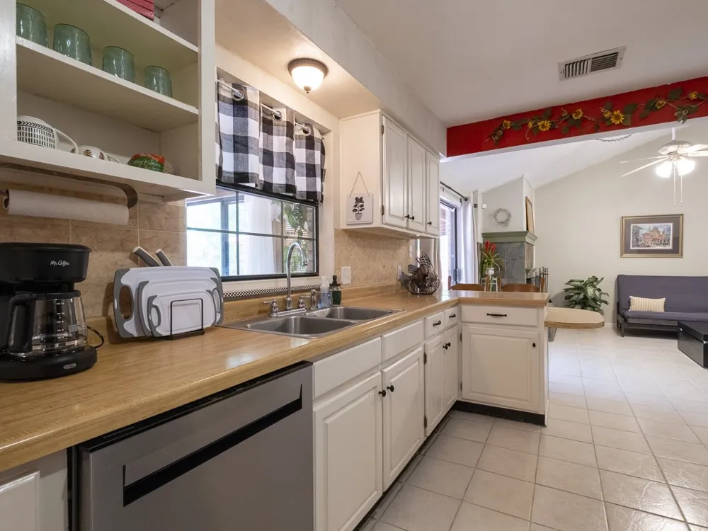 408 Heritage Trail Granbury, TX 76048