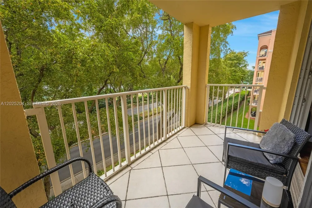19555 E Country Club Dr #8408 Aventura, FL 33180