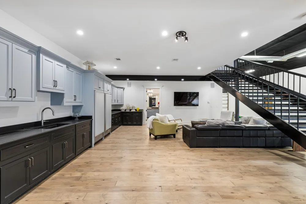 1306 Morrow Road Valley View, TX 76272