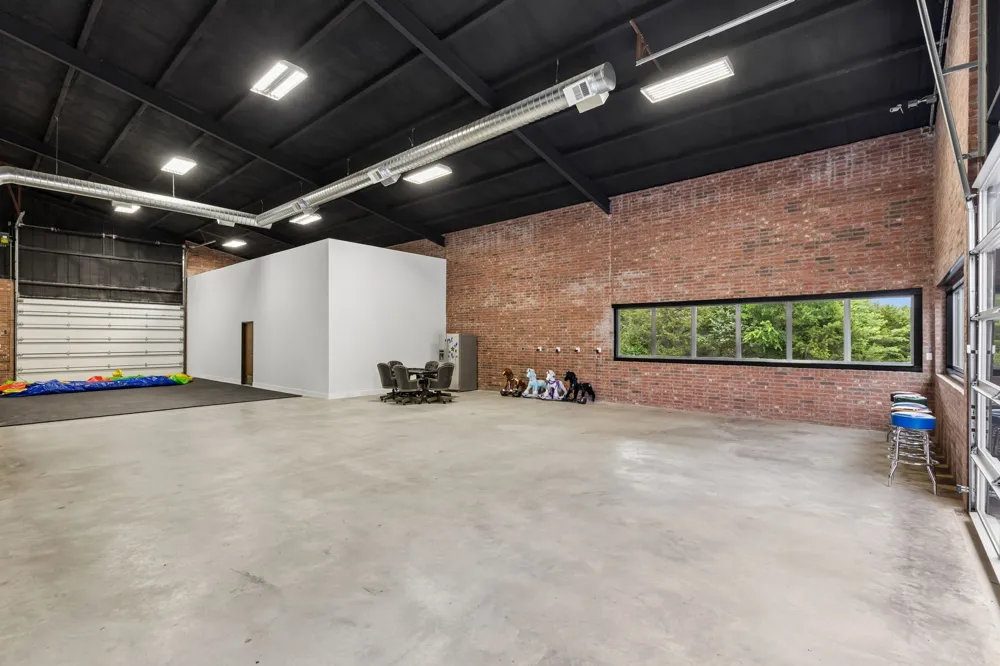 1306 Morrow Road Valley View, TX 76272