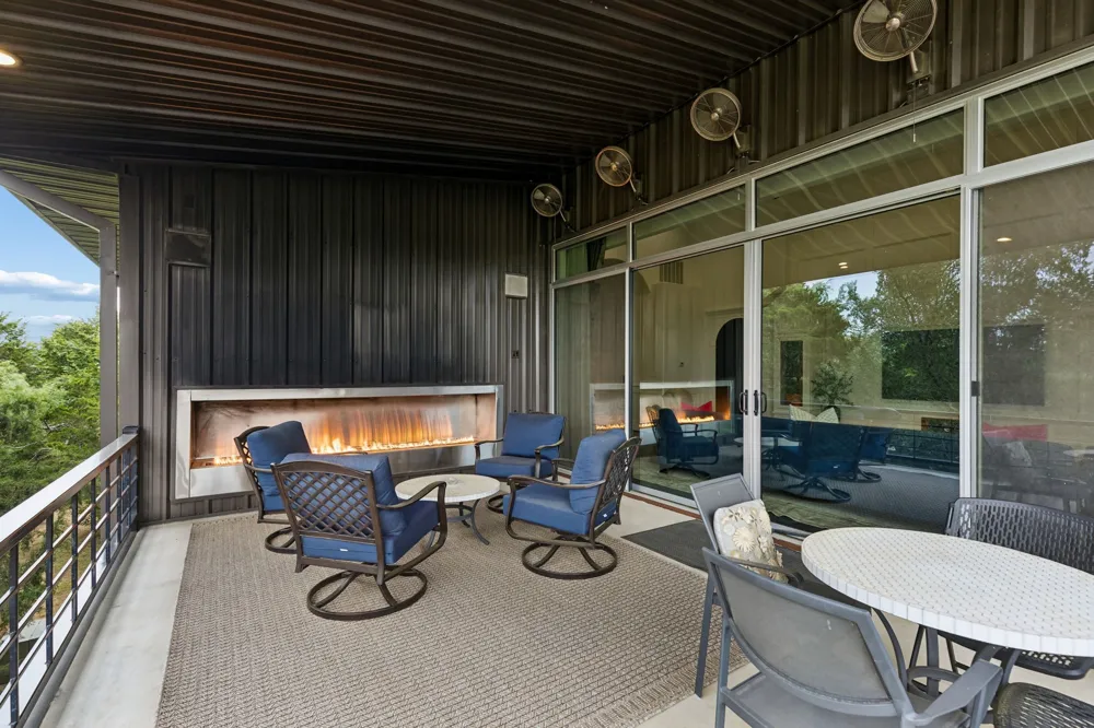 1306 Morrow Road Valley View, TX 76272