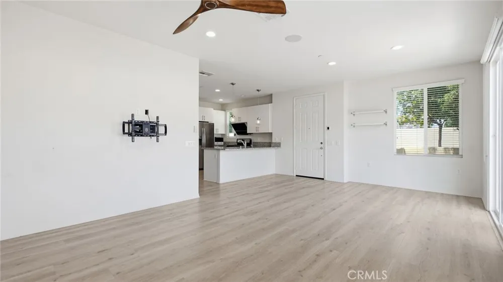 5661 Mcculloch #105 Temple City, CA 91780