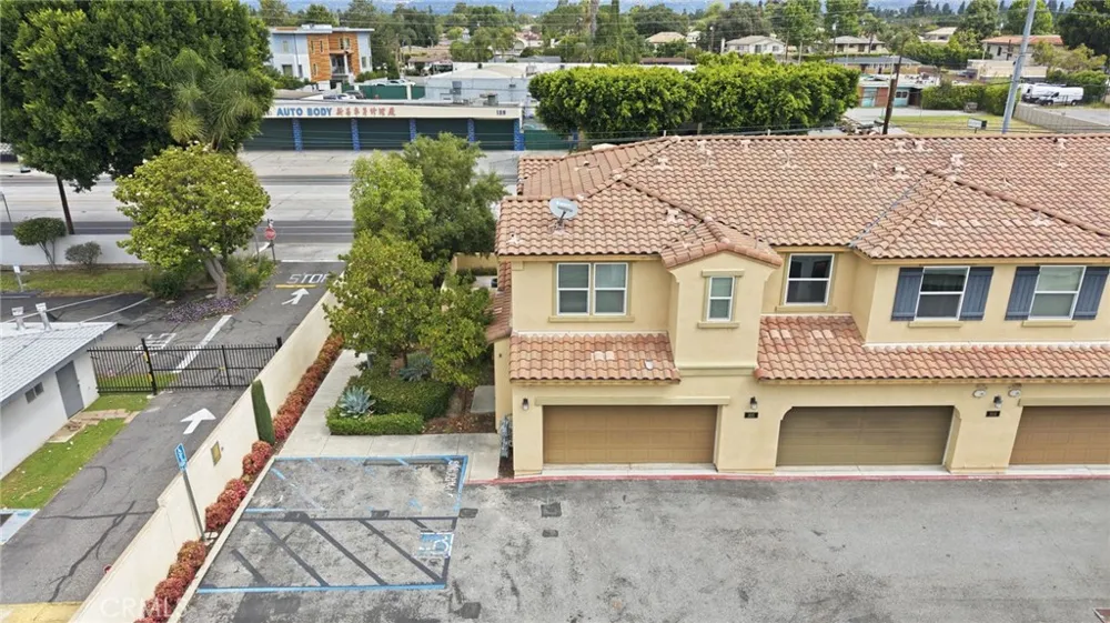 5661 Mcculloch #105 Temple City, CA 91780