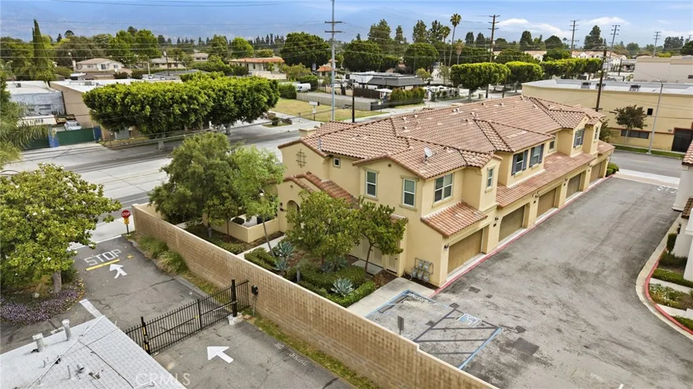 5661 Mcculloch #105 Temple City, CA 91780