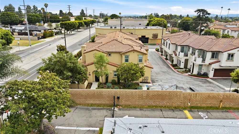 5661 Mcculloch #105 Temple City, CA 91780