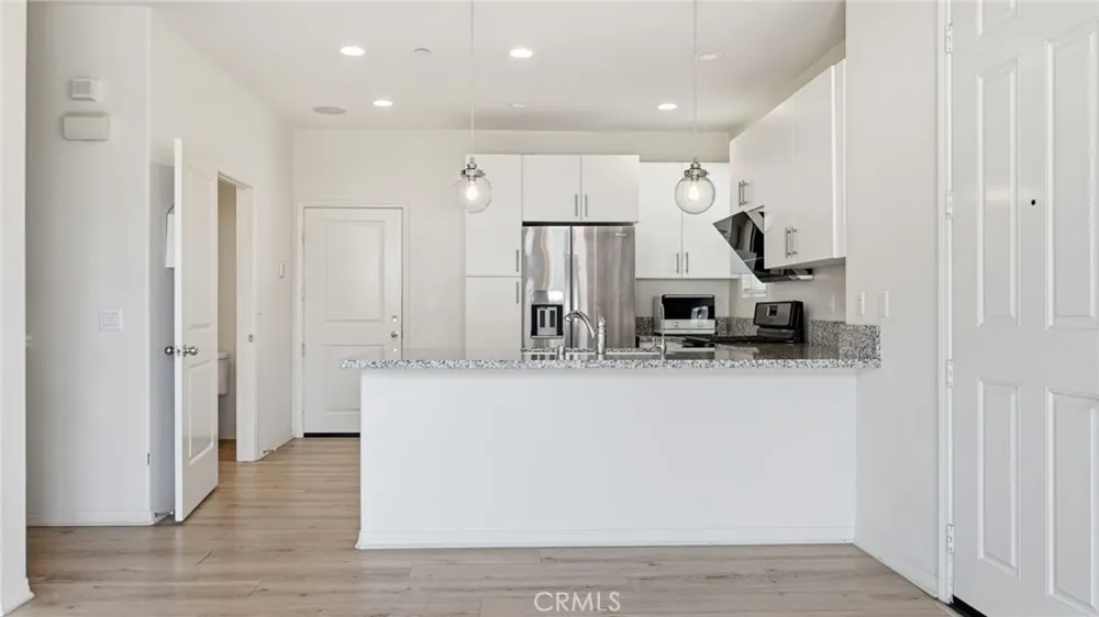 5661 Mcculloch #105 Temple City, CA 91780