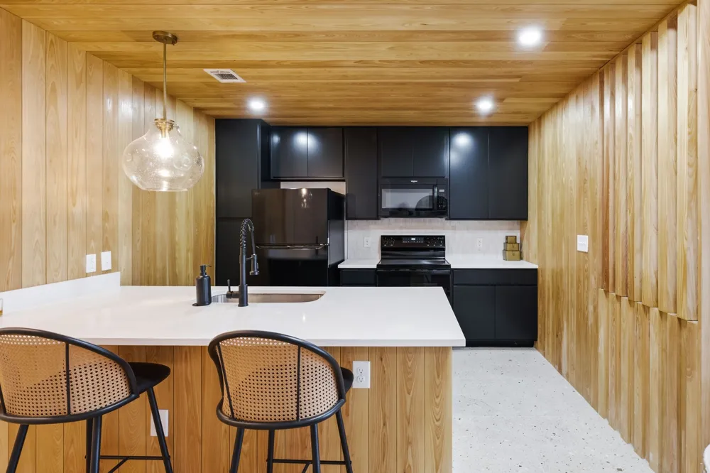 2505 Thornton Road #2204 Austin, TX 78704