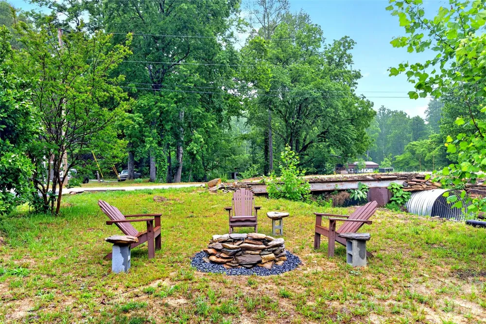 227 Locust Cove Road Marion, NC 28752