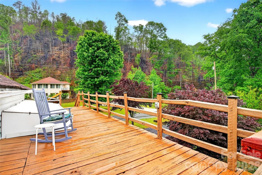 227 Locust Cove Road Marion, NC 28752