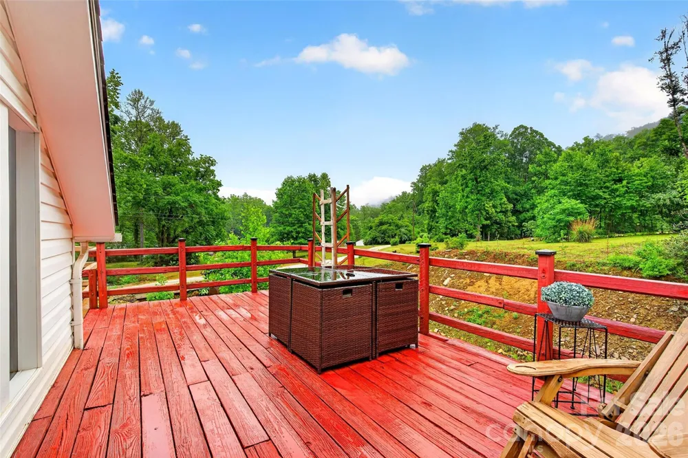 227 Locust Cove Road Marion, NC 28752