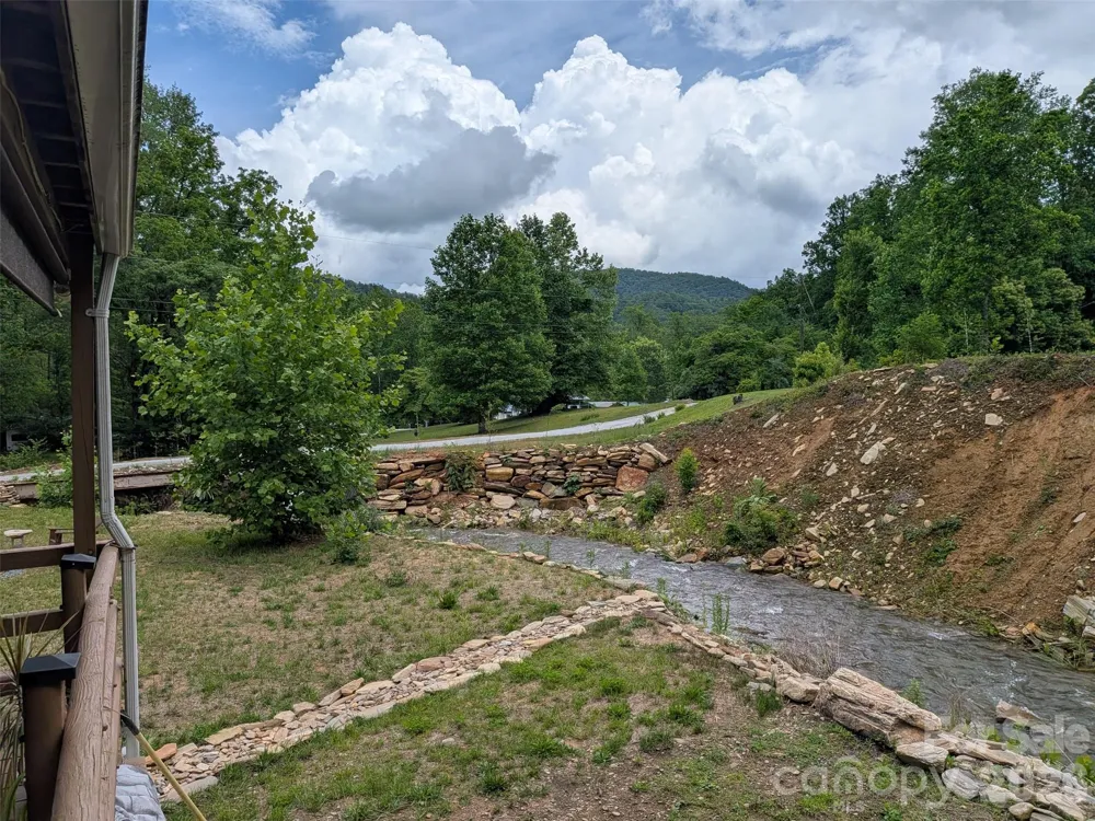 227 Locust Cove Road Marion, NC 28752