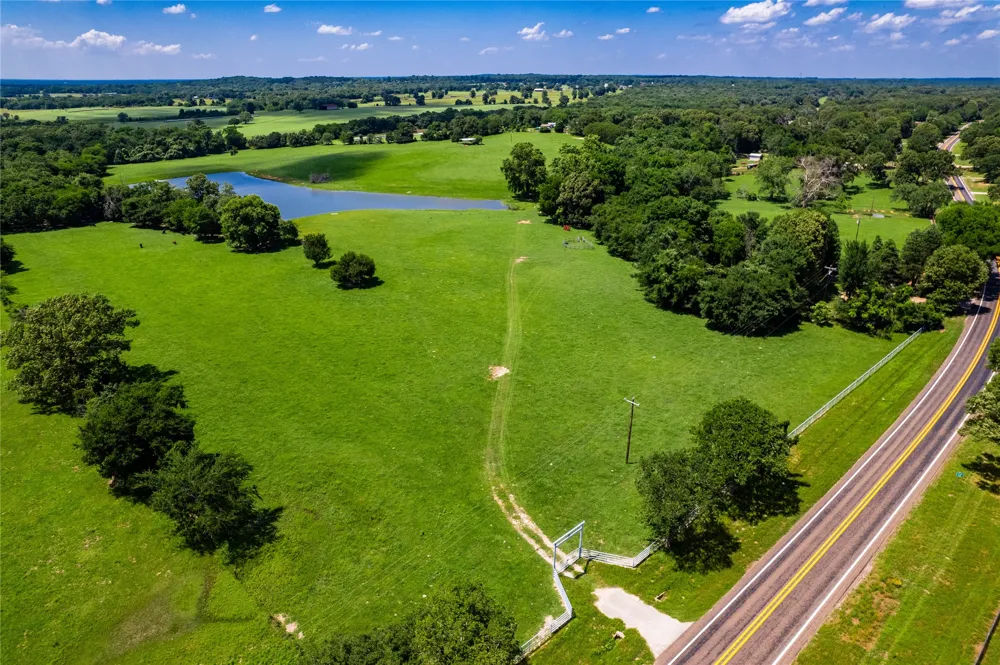 8970 FM 59 Athens, TX 75751