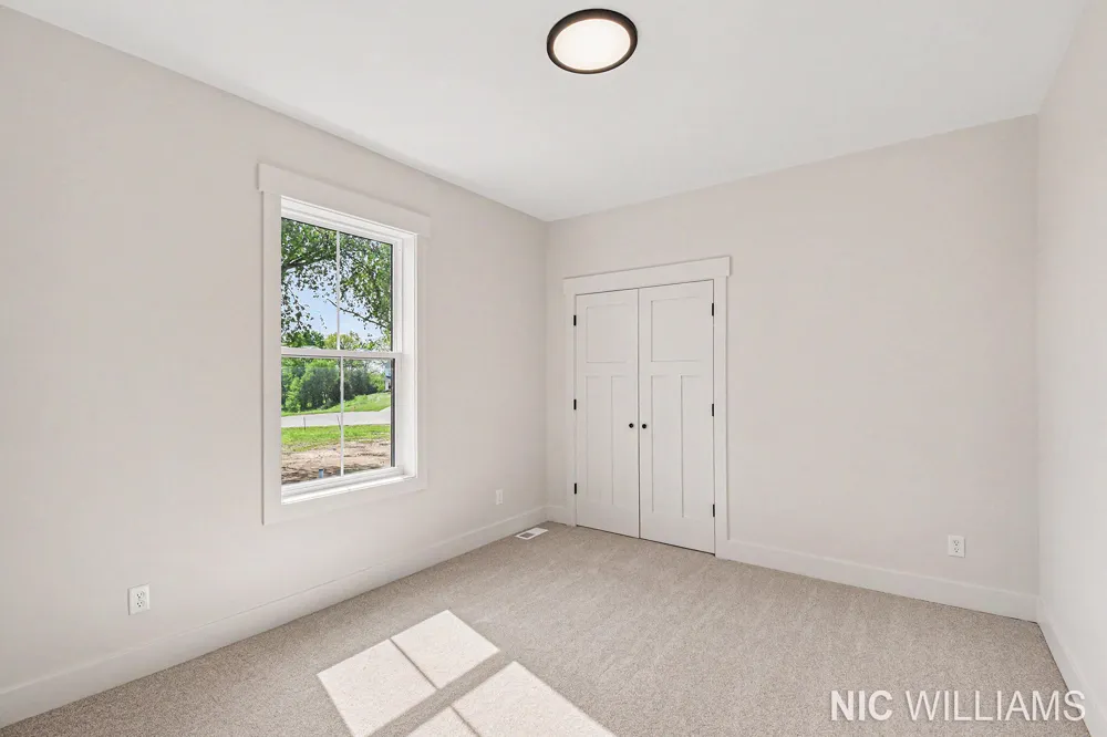 11279 Bancroft Way SE Alto, MI 49302