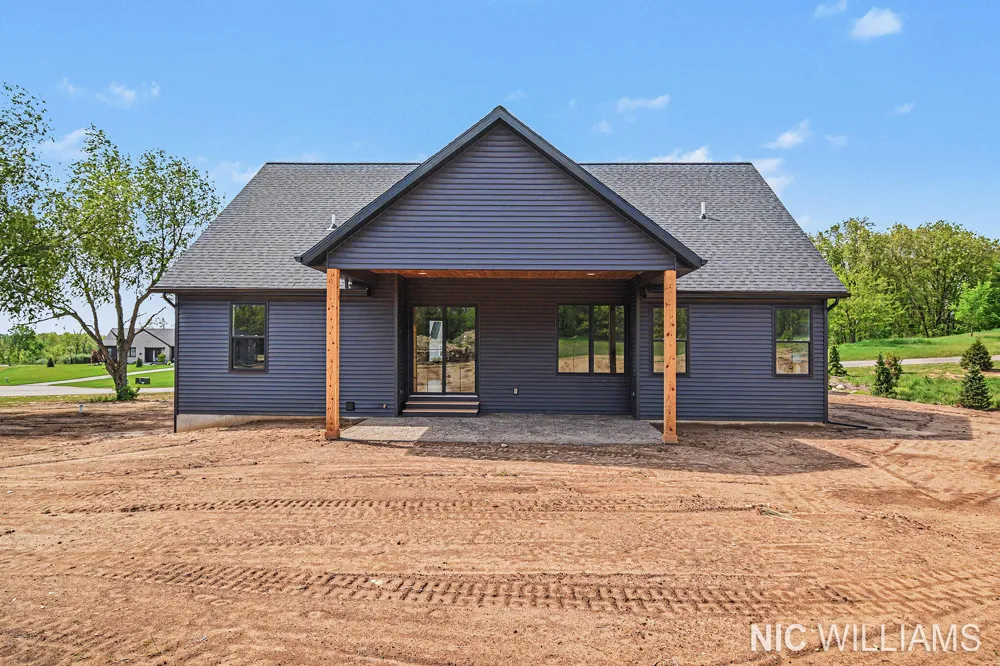 11279 Bancroft Way SE Alto, MI 49302