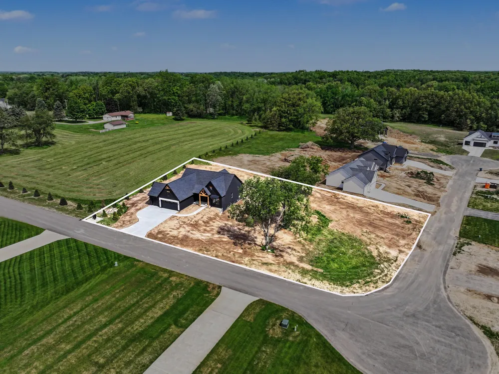 11279 Bancroft Way SE Alto, MI 49302