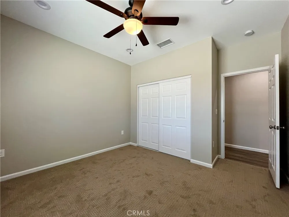 40719 171th Street Lake Los Angeles, CA 93535