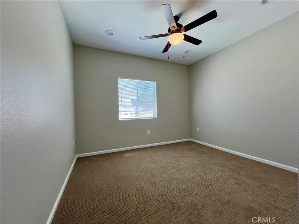 40719 171th Street Lake Los Angeles, CA 93535