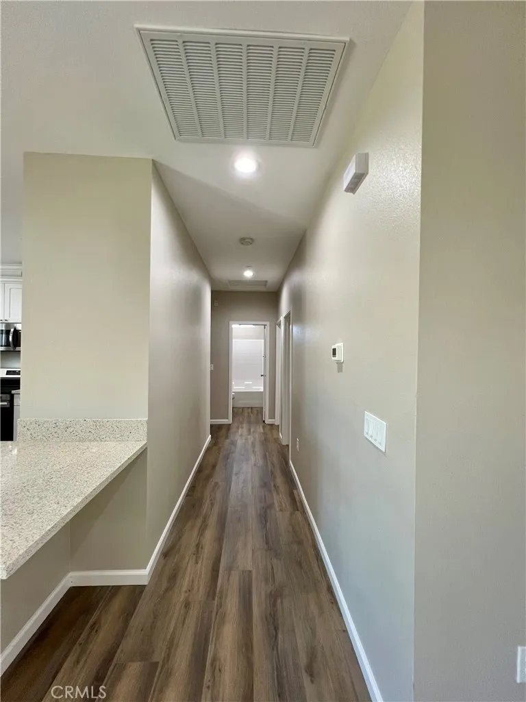 40719 171th Street Lake Los Angeles, CA 93535