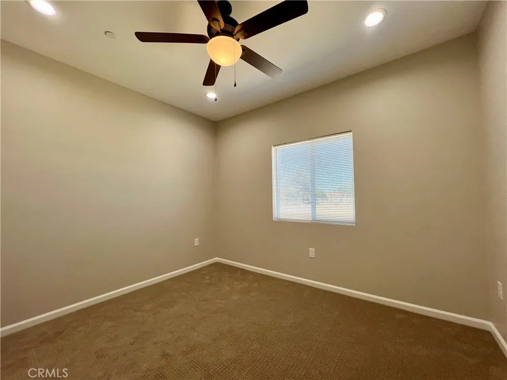 40719 171th Street Lake Los Angeles, CA 93535