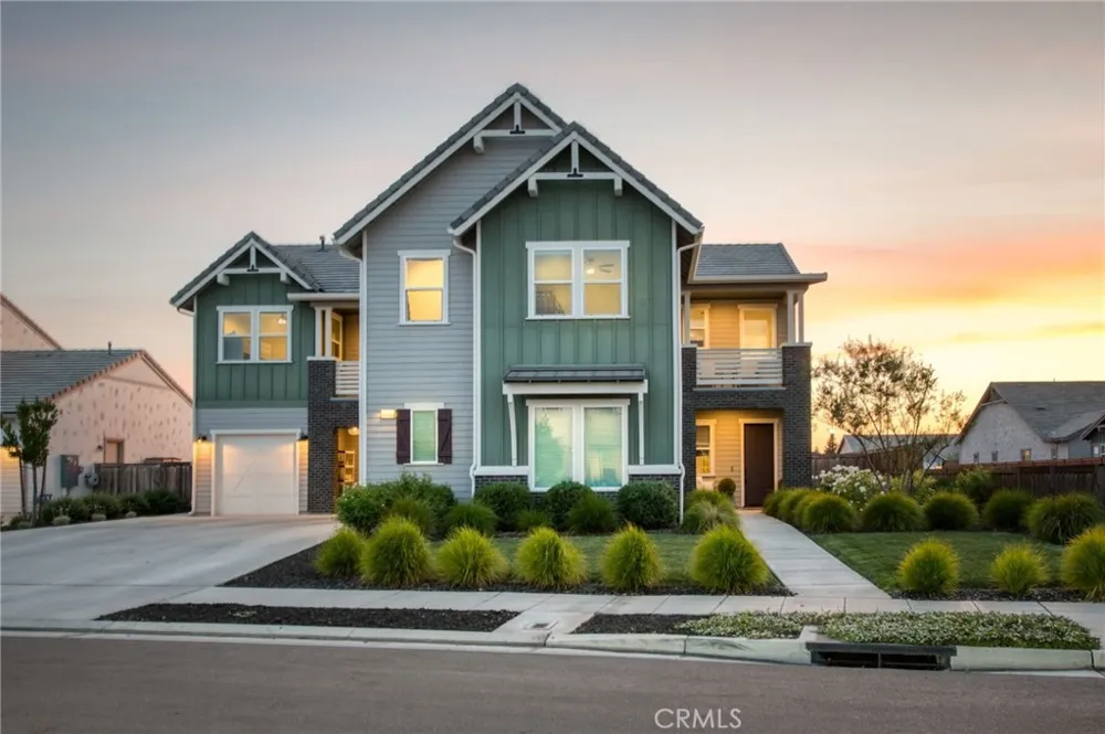 1736 Renn Clovis, CA 93619
