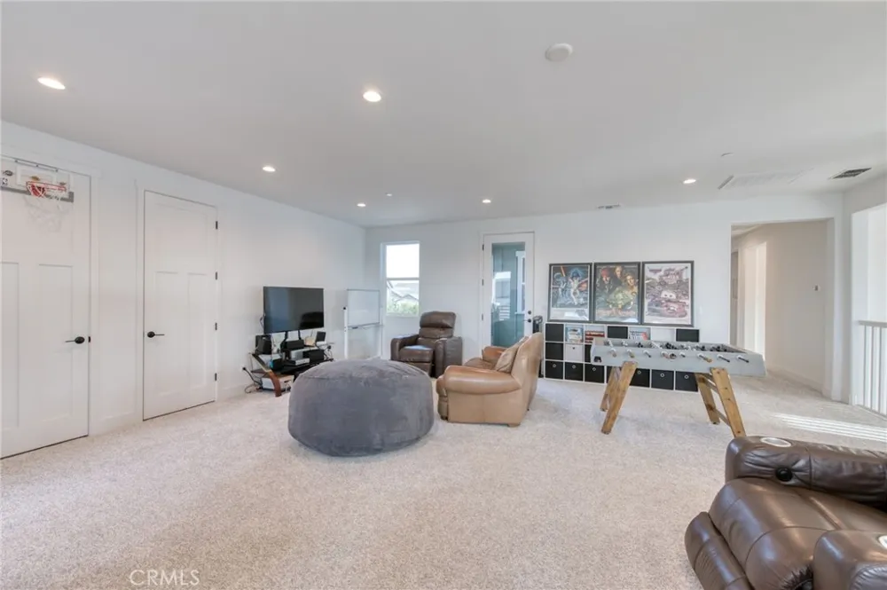 1736 Renn Clovis, CA 93619