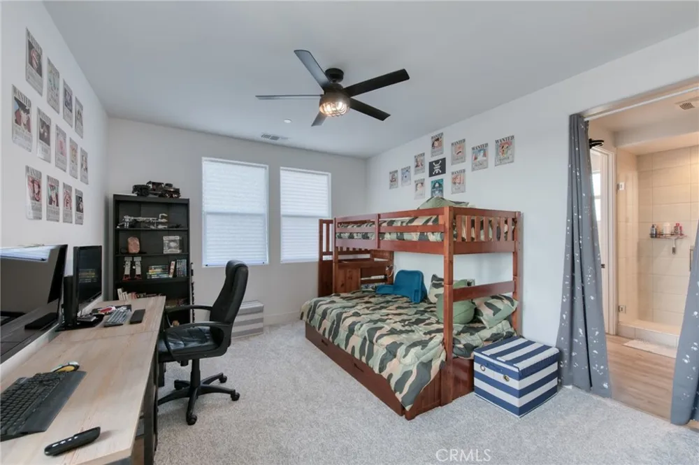 1736 Renn Clovis, CA 93619