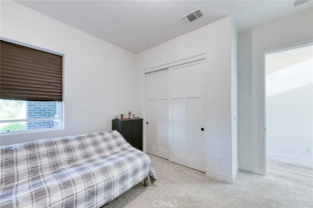 1736 Renn Clovis, CA 93619