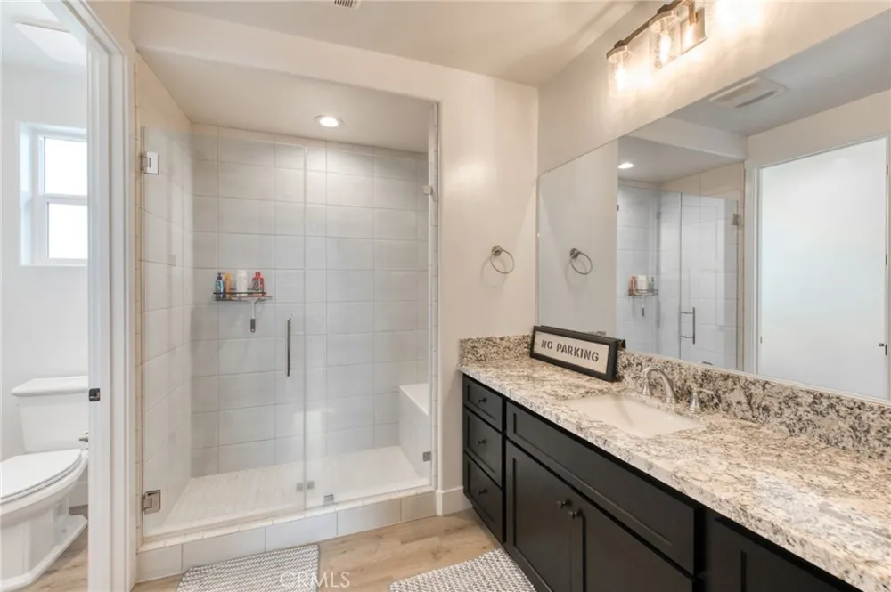 1736 Renn Clovis, CA 93619