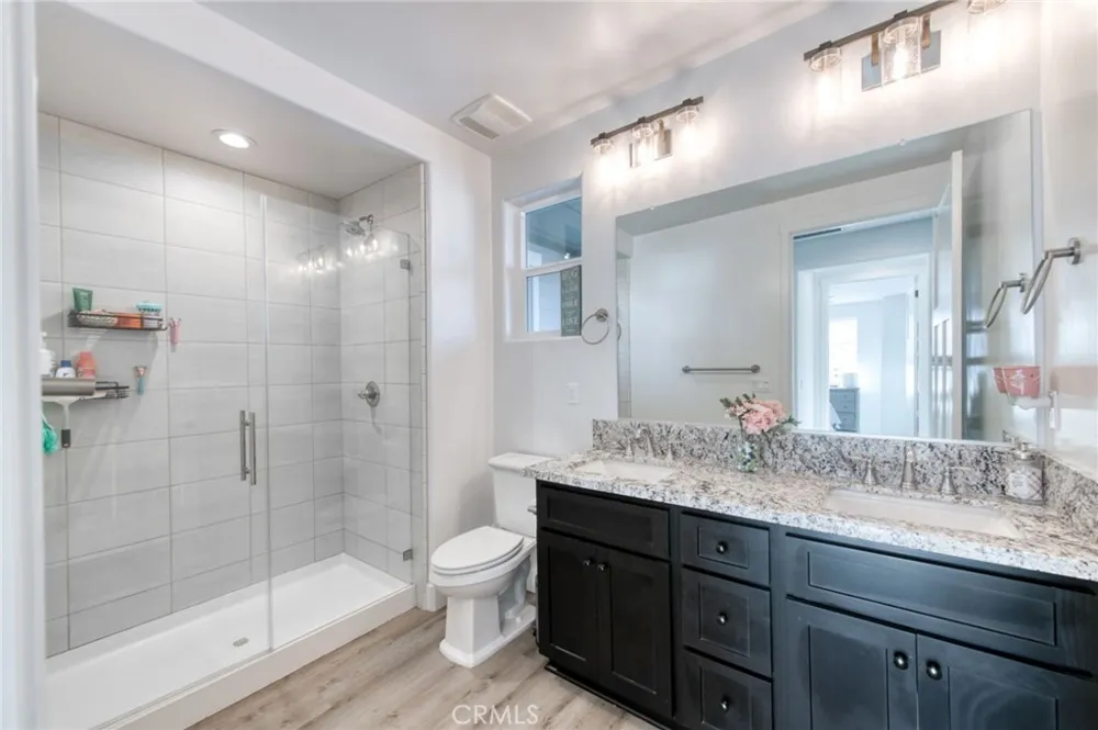1736 Renn Clovis, CA 93619
